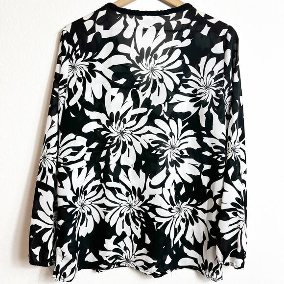 NEIMAN MARCUS MEDIUM BLACK WHITE FLORAL WOMEN LONG SLEEVE TOP 100% POLYESTER - Picture 3 of 5